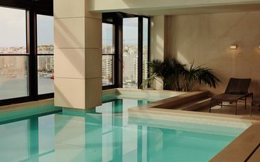 Land's End Boutique Hotel 4*