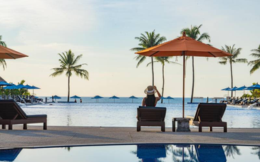Menara Khao Lak 5* und optionaler Aufenthalt in Phuket & Koh Phi Phi
