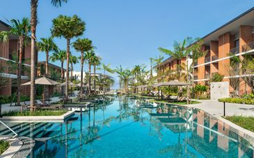 The Sukosol Hotel 5*, Holiday Inn Resort Krabi Ao Nang Beach 4* & Pullman Khao Lak Resort 5*