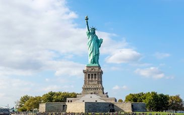 Kombireise: Crowne Plaza Times Square und Hyatt Regency Boston Harbor 4*