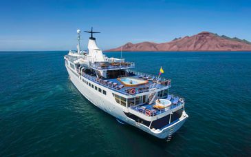 Circuito privado: 7 noches de lujo con crucero en las Islas Galápagos