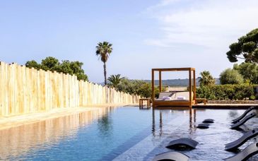 Les Regalia Hôtel & Spa 5* avec vols ou ferries