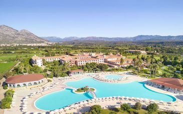 Club Hotel Marina Beach 4*