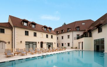 Hôtel Dolce by Wyndham Versailles 4*