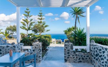 Phaos Santorini Suites 