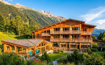 Chalet Hôtel Restaurant Spa Jeu de Paume 4*