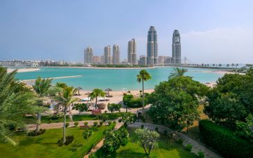 Grand Hyatt Doha Hotel & Villas 5* et extension possible dans le désert au The Outpost Al Barari 5*