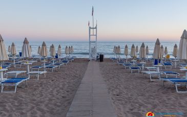 Paradise Beach Resort 4*