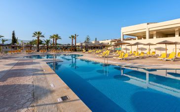 Akti Coast Club 4*