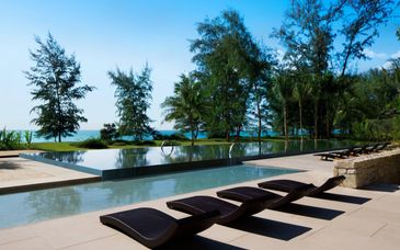 Renaissance Phuket Resort & Spa 5* con possibile pre-estensione a Dubai