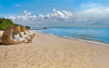 Cicada Resort Bali Ubud 5* e Westin Resort Nusa Dua Bali 5* con possibile estensione all'Arna Suites & Ocean Lounge 5* 