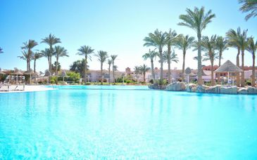 Parrotel Aqua Park Resort 5*