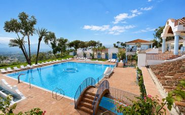 Hotel Arbatax Park Resort Cottage 4* con volo o Sardinia Ferries