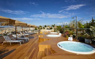 Brown Acropol Hotel 
