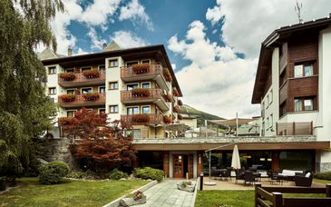 Hotel Rezia 4*