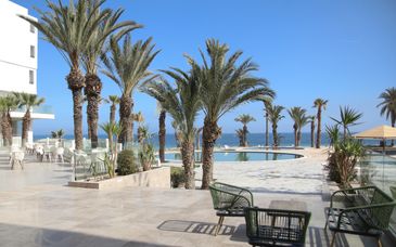 Blue Beach Club & Spa 4*