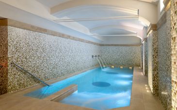UNA HOTELS Galles 4*