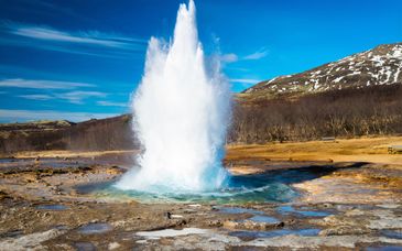 6-7 night group tour: Discover Iceland along the Ring Road