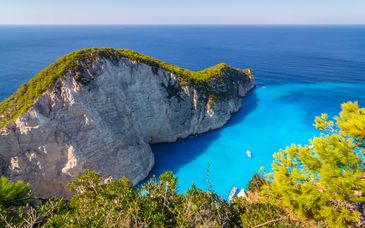 Discover Zante: 5* hotel stay with included excursions