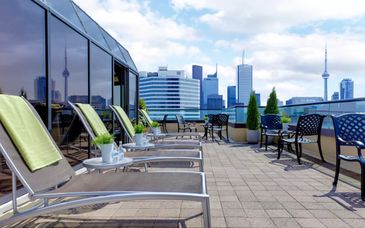 Duo: Chelsea Hotel Toronto 4* & Dreams Sapphire Resort & Spa 5*