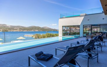 Marinus Beach Hotel 4*