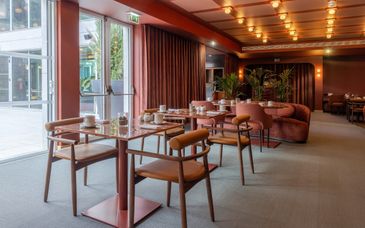 Cénica Porto Hotel, Curio Collection by Hilton 5*