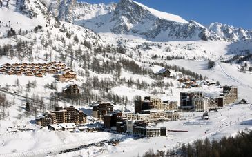 Le Pas Du Loup Hotel Club Du Soleil 4*