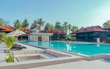Duo: Hotel Stripes Kuala Lumpur, Autograph Collection 5* & Pelangi Beach Resort & Spa, Langkawi 5*