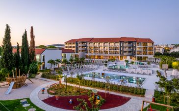 Molum Hotel 5*