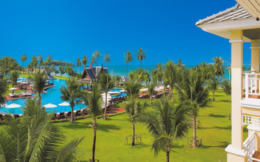 Radisson Suites Bangkok Sukhumvit 4* e Sofitel Krabi Phokeethra 5* con possibile estensione a Khao Lak