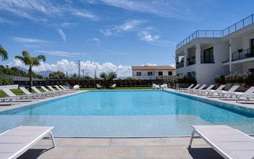 Ella Suites & Apartments