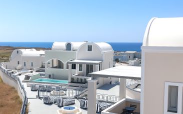 The Noverian Bios Caldera Sunset Suites