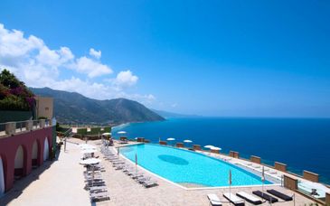 GH Avalon Sikani 4* con possibile noleggio auto