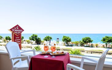 Grand Hotel La Tonnara 4*