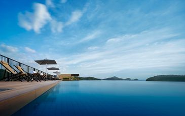 Duo: InterContinental Kuala Lumpur by IHG 5* & PARKROYAL Langkawi Resort 5*