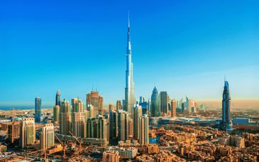 Mövenpick Hotel & Apartments Bur Dubai 5* e Sofitel Abu Dhabi Corniche 5*