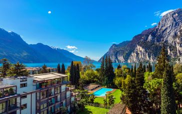 Du Lac Et Du Parc Grand Resort 4*S