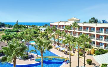 Baía Grande 4*