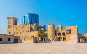 Fairmont Ajman 5* con eventuale pre-estensione al Mövenpick Hotel & Apartments Bur Dubai 5*