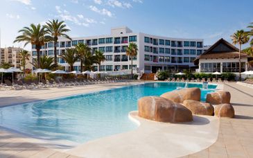 Marvell Club Hotel & Apartments 4*