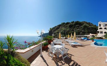 Hotel Carasco 4*