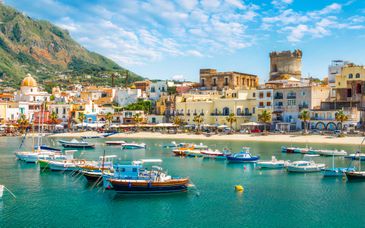 Circuito en libertad: Ischia y la Costa Amalfitana en 5 o 7 noches 