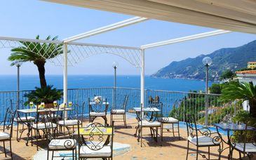 Lloyd's Baia Hotel 4*
