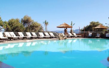 Hotel I Ginepri 4* con volo o Sardinia Ferries