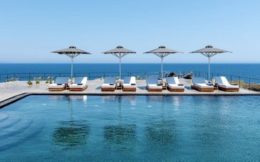 Colombos Beachfront Santorini