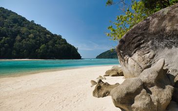 Diamond Resort Phuket 4*, Island Escape Burasari 5* e Khao Lak Laguna 4* con possibile estensione a Bangkok