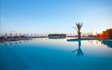 Hotel Village Suvaki 4*