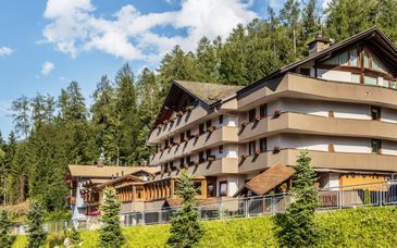 Luna Wellness Hotel 4*