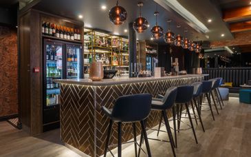 Velvet Hotel 4*
