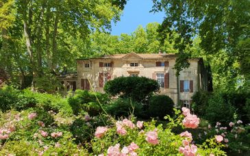 Château de Roussan 4*